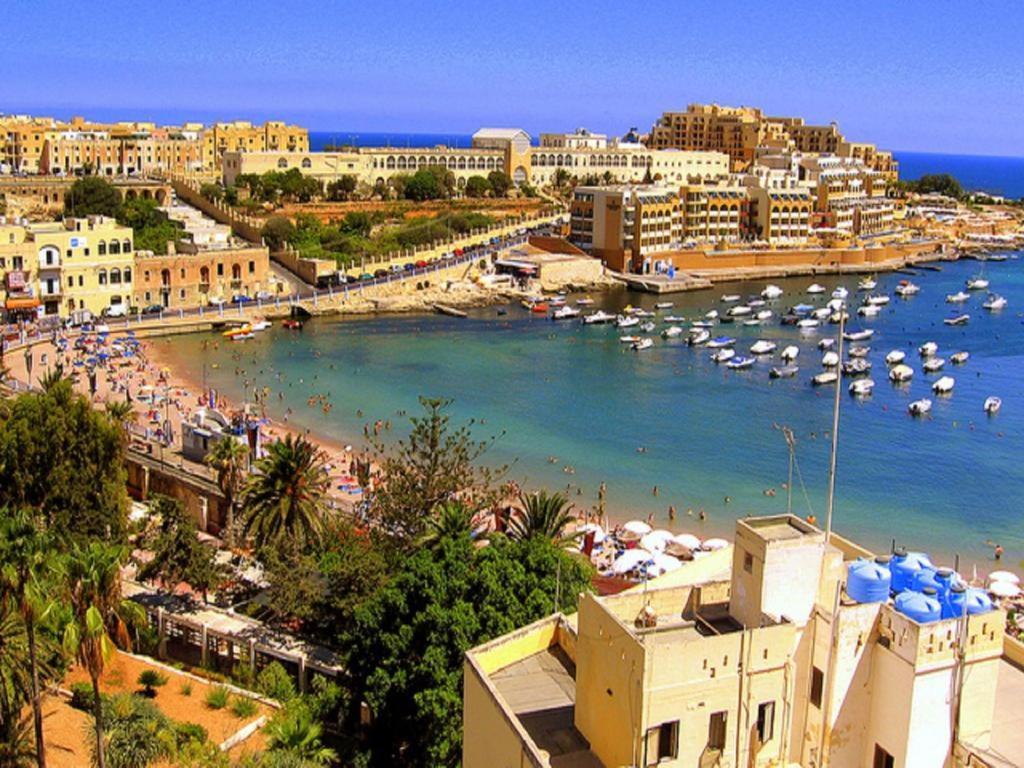 Deluxe Apartment With Valletta And Harbour Views Sliema Exterior photo